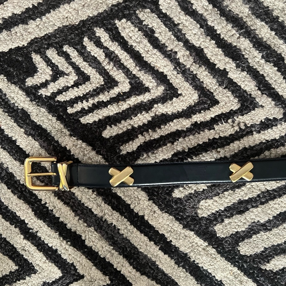 Elegant Blue Leather Belt with Gold Buckle - Picture 6 of 6